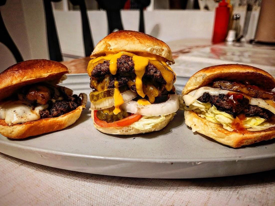 B&B Gourmet Burgers (Burgers & Bakery)